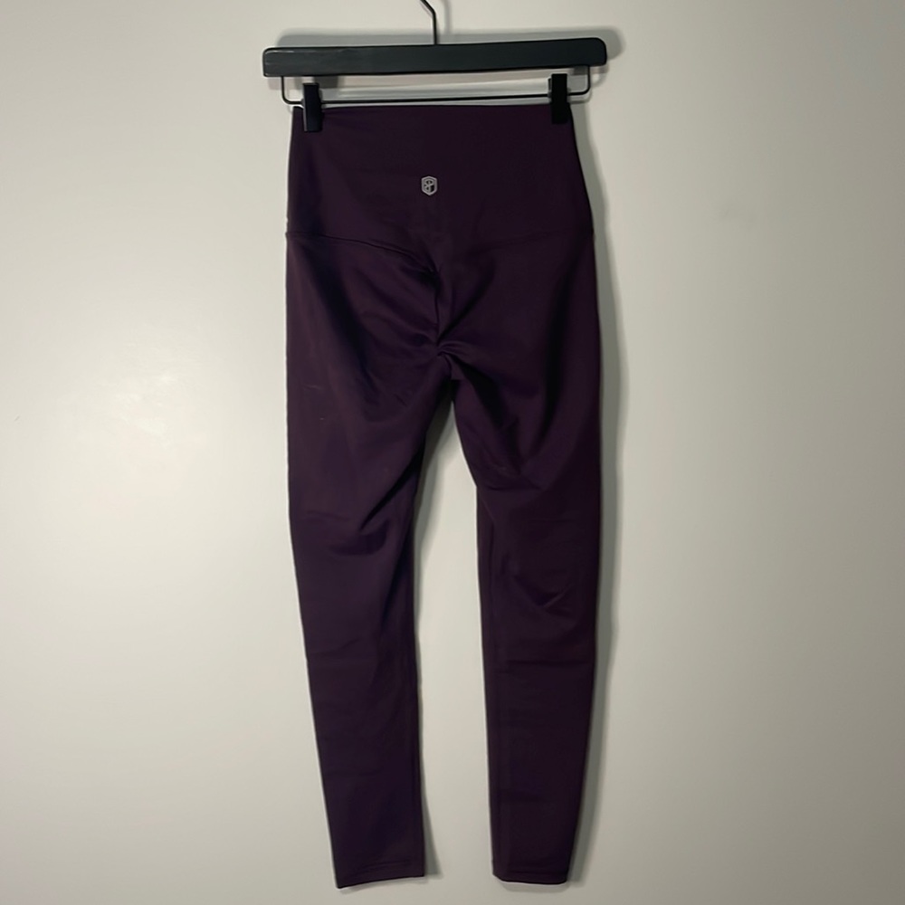 Born Primitive Scrunch Butt Leggings